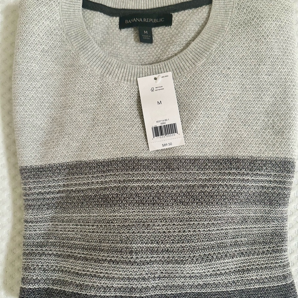 Banana Republic Light Men’s Gray Ombre Crewneck Sweater, size M
